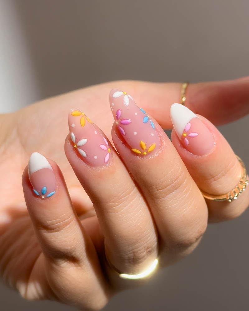 Petal Nail Stickers - Lightweight & Easy-to-Apply Nail Art with Cute & Trendy Designs - Durable & Long-Lasting Nail Stickers for Women, Ideal for DIY Manicures