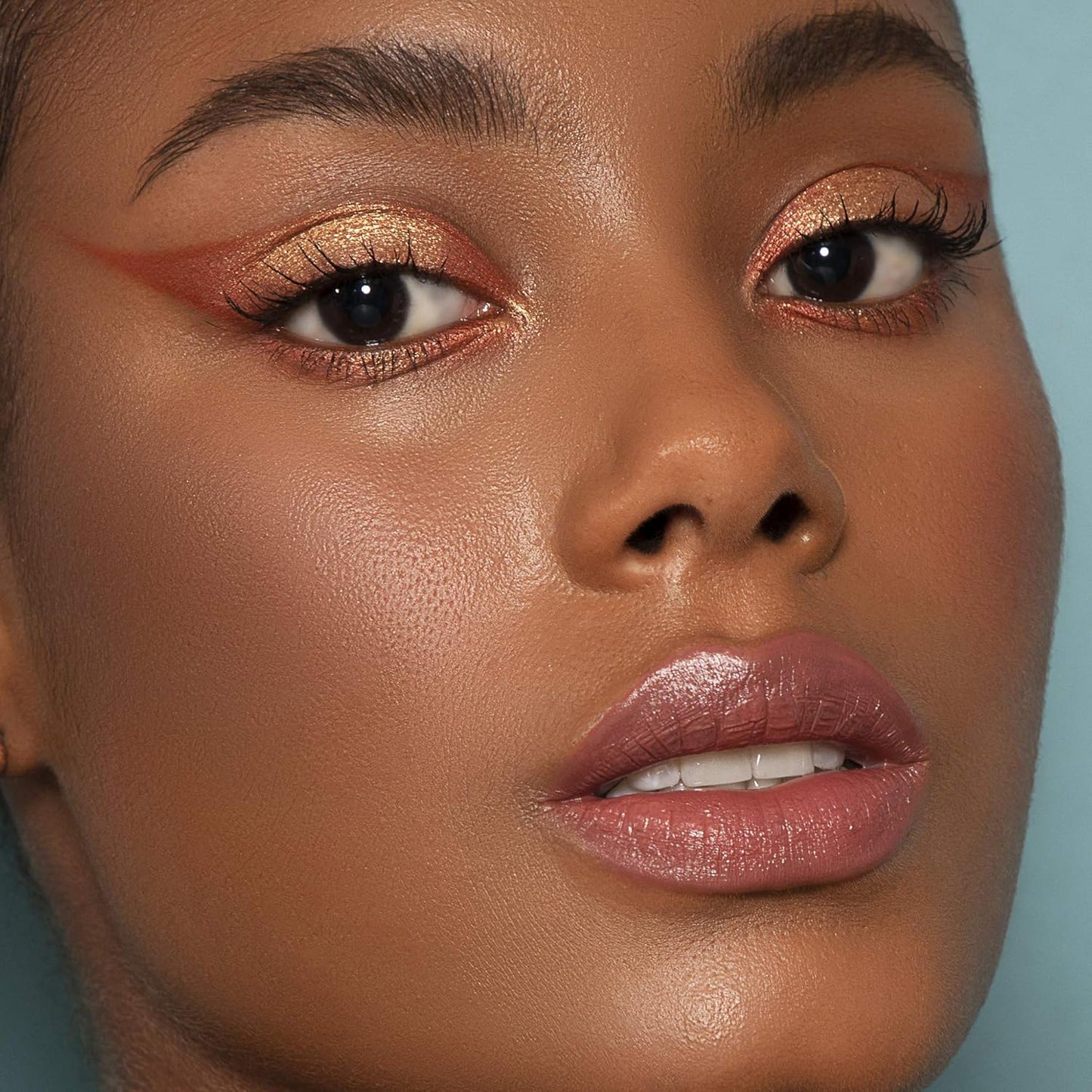 Sigma Beauty On-the-Go Eyeshadow Palette - Fiery - 9 Bold Eyeshadow Shades in Matte, Shimmer and Metalic Finishes - Highly Pigmented Vegan Eye Makeup Palette - Clean Beauty Products