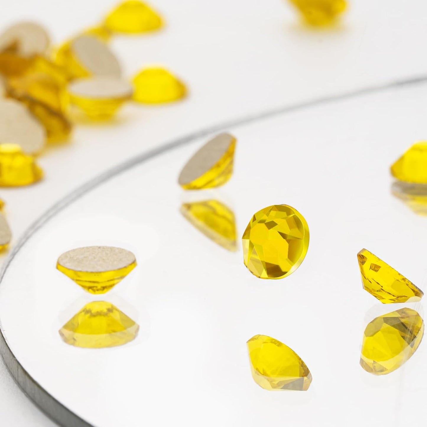 Novani Citrine/Lemon Yellow Rhinestones 1440pcs Flat Back Round Rhinestone Style 2088 Sparkly Crystal Gemstones for Nail Art and Crafting SS16,3.8-4.0mm