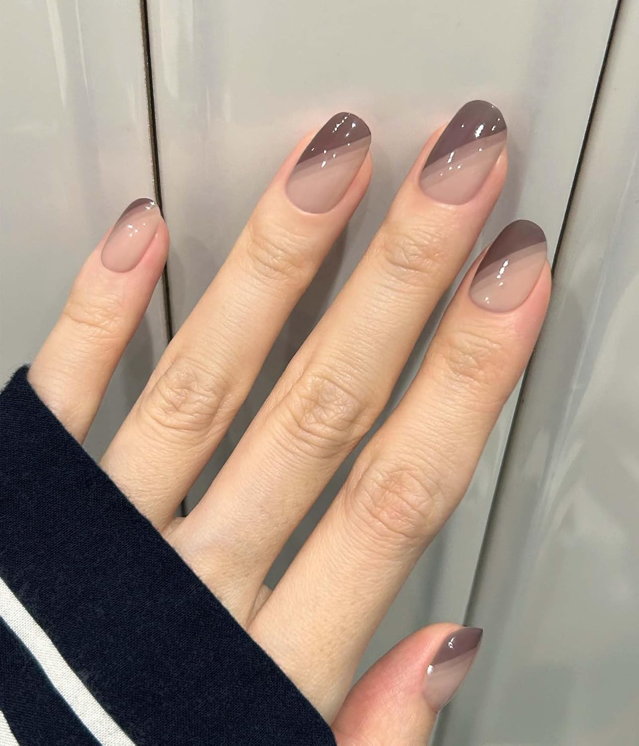 Nail Polish Strips - 22 Pcs Salon Quality Gel Nail Stickers - Long Lasting Wraps (Lost in Maze Brown&White)