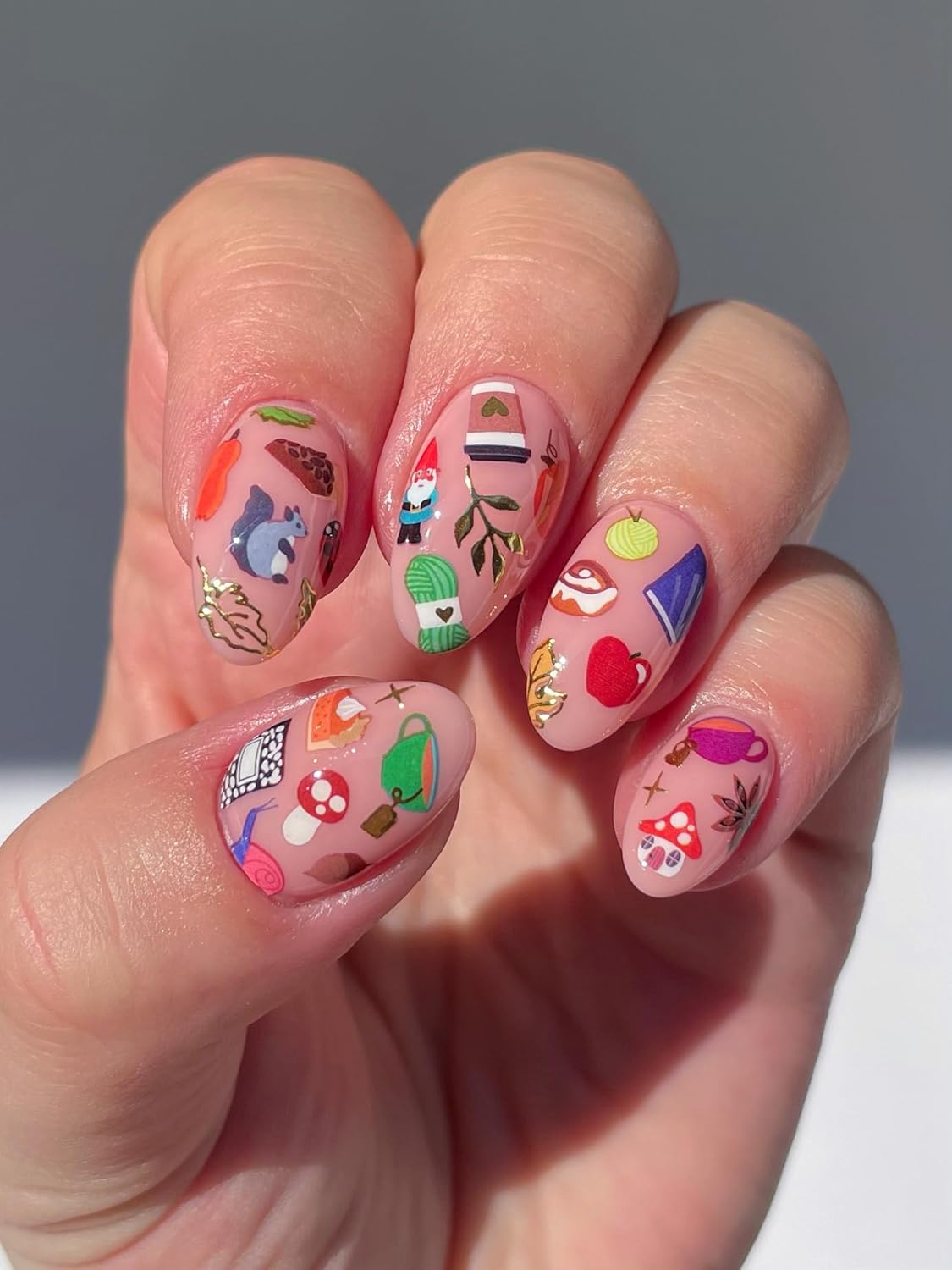 Cozy Nail Stickers - Lightweight & Easy-to-Apply Nail Art with Cute & Trendy Designs - Durable & Long-Lasting Nail Stickers for Women, Ideal for DIY Manicures