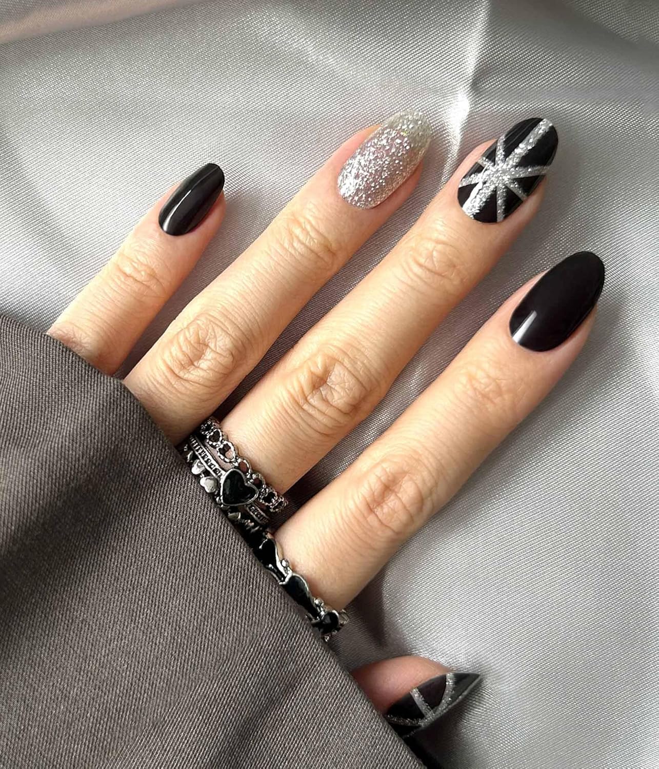 Nail Polish Strips - 22 Pcs Salon Quality Gel Nail Stickers - Long Lasting Wraps (Saint Black Glitter)