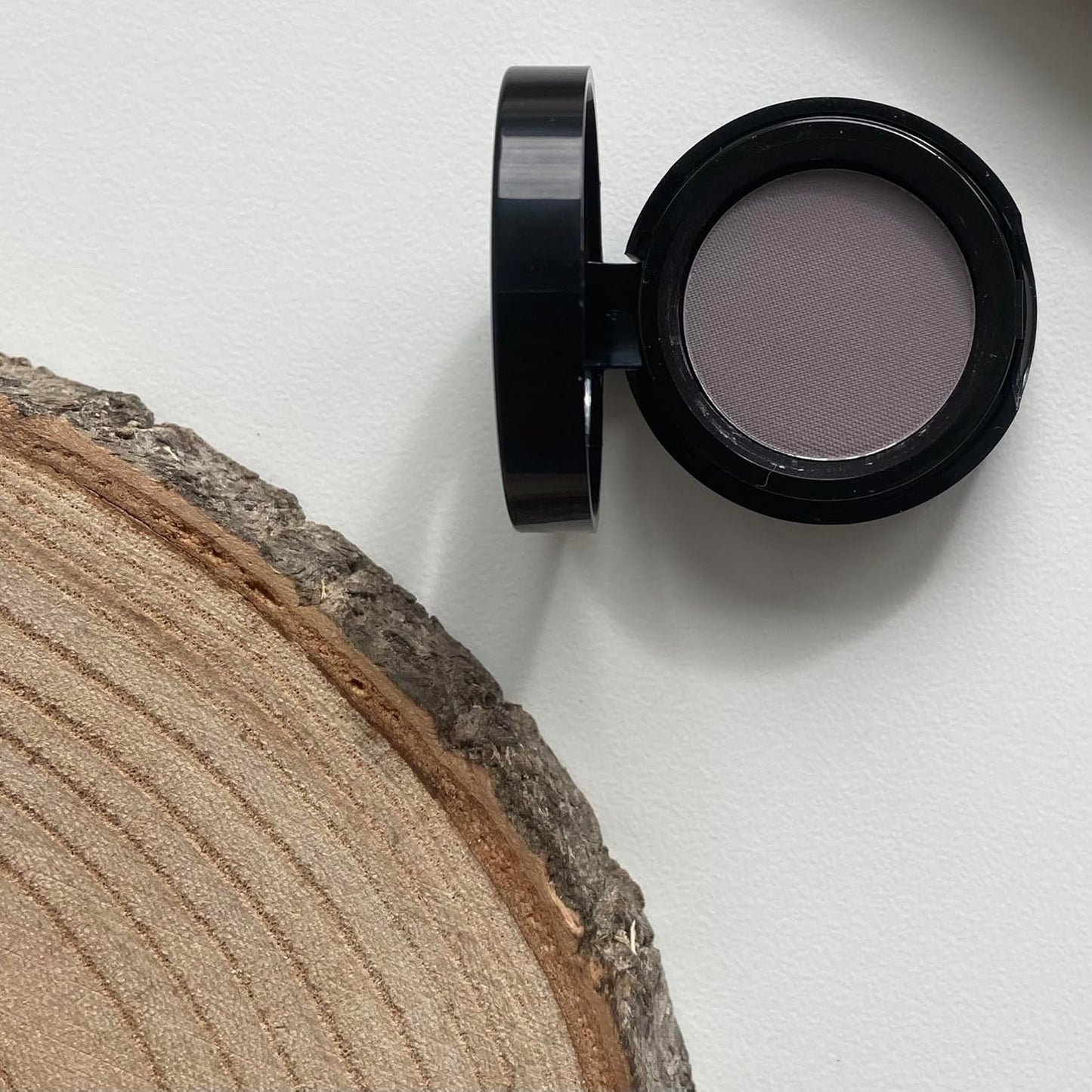 Eyeshadow for Sensitive Eyes, Eyeshadow with Long Durability, Allergy Certified, Fragrance-Free and Vegan Eye Make-Up, Hypoallergenic Make-Up (522 Grey Lady)