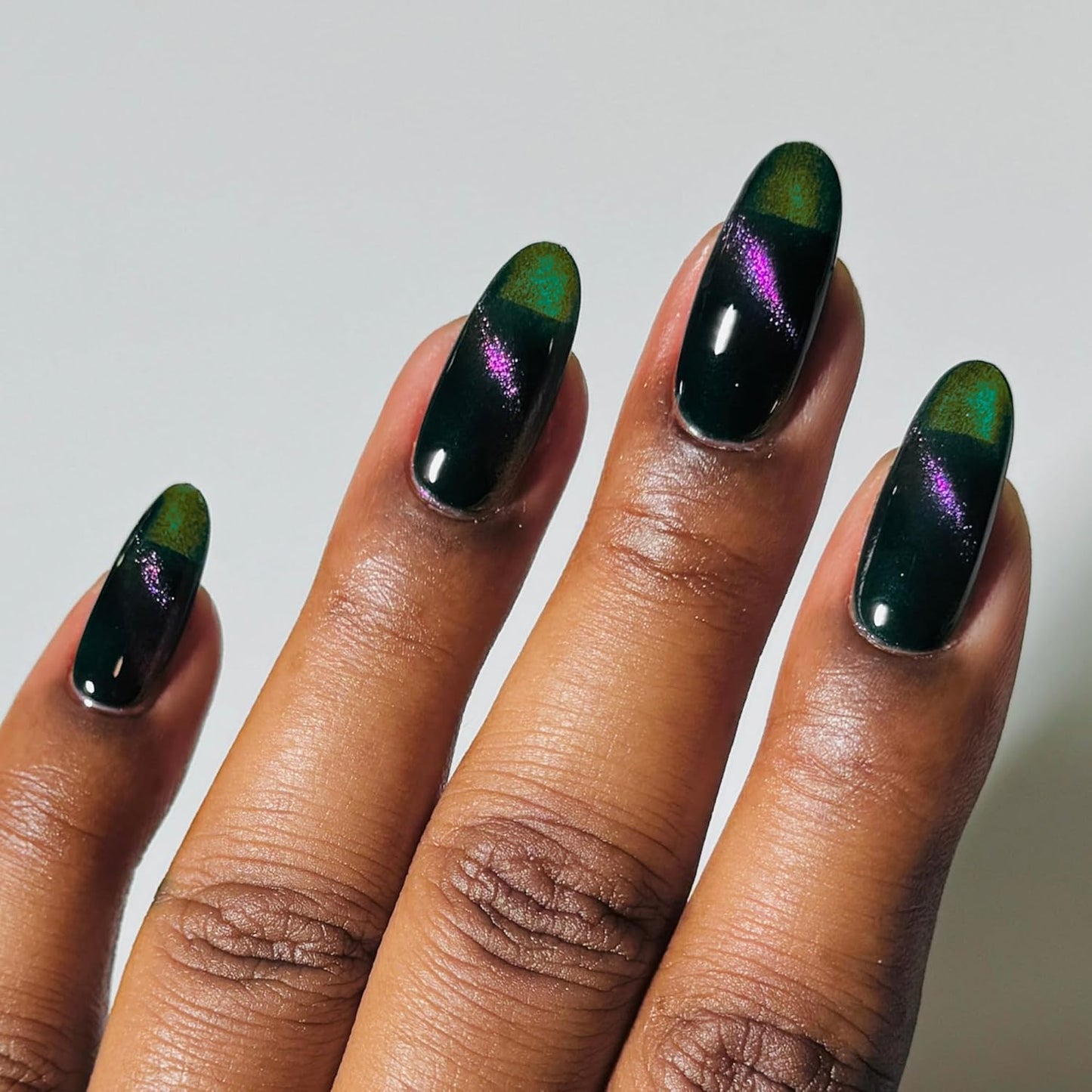 Cirque Colors Folie A Deux - Green Magnetic Nail Polish