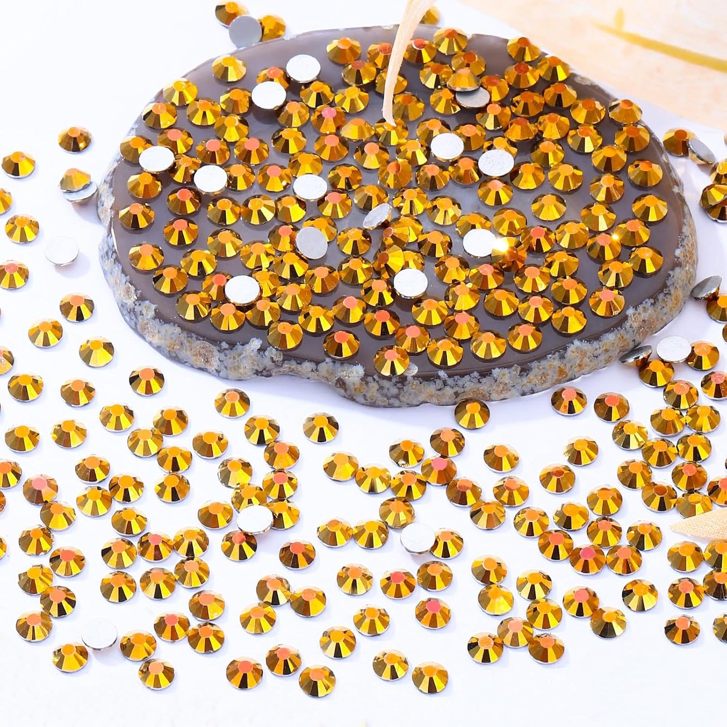 Gold Flatback Rhinestones, Glass Rhinestones for Nail Art and Craft, Glue Fix, Loose Crystal Gemstones(Gold, SS30, 576pcs, 6.4-6.6mm)